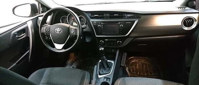 Toyota Auris Touring Sports 1.8 Full Hybrid